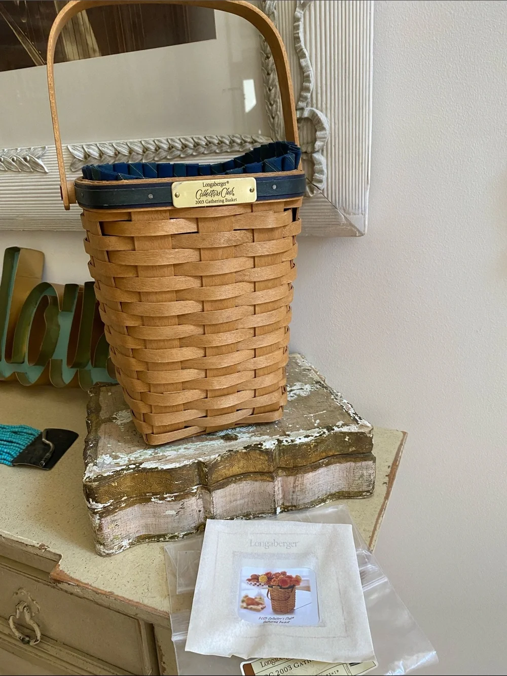 LONGABERGER Collectors Club Basket and Liner with original paperwork